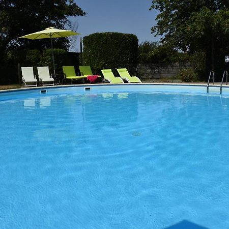 Du Vert & Du Bon Air - Linge Maison Inclus - Parking Prive Gratuit - Centre Ville Bergerac 10Mn - Domaine Bellevue Cottage En Perigord Lembras Kültér fotó