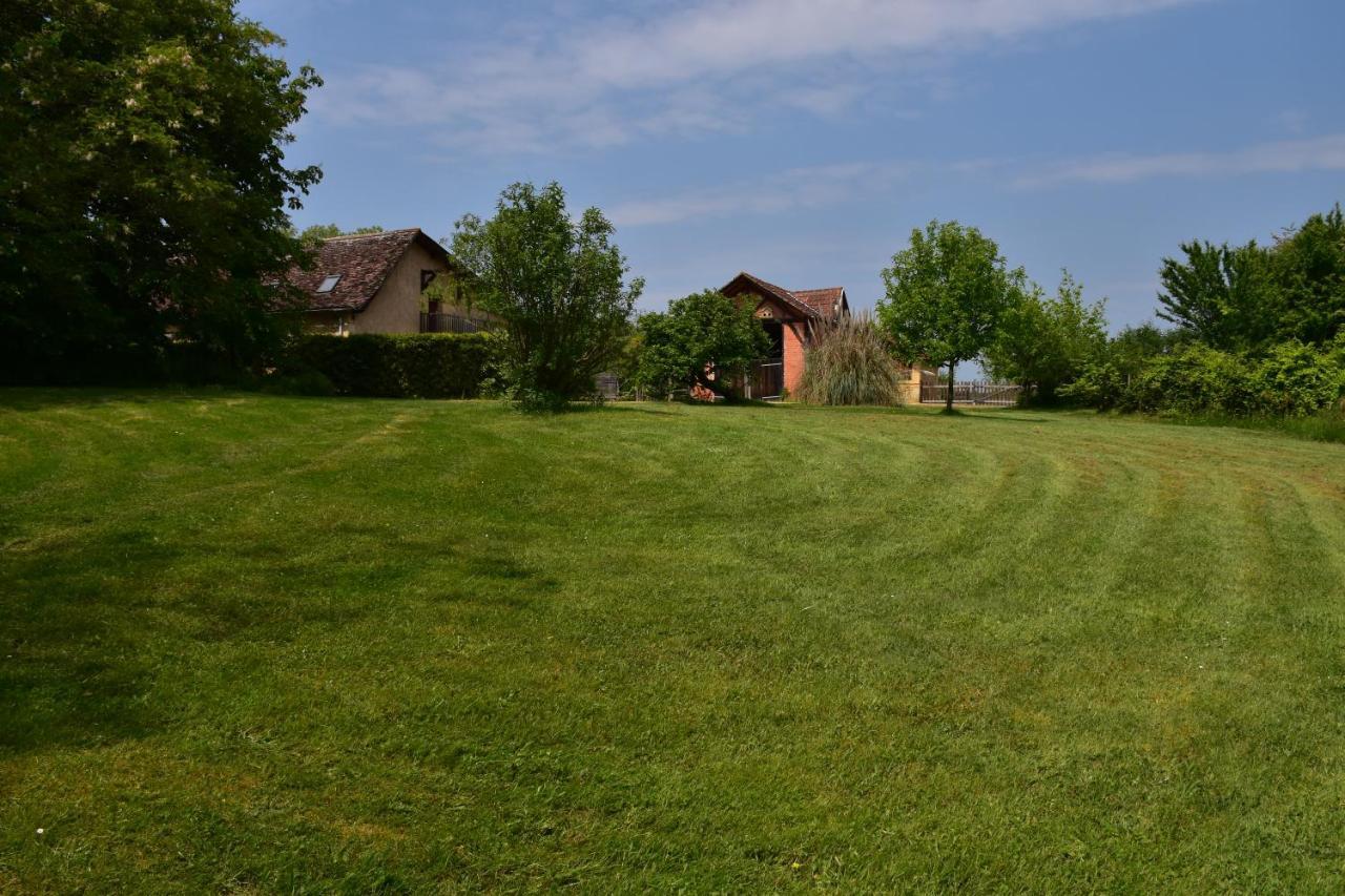 Du Vert & Du Bon Air - Linge Maison Inclus - Parking Prive Gratuit - Centre Ville Bergerac 10Mn - Domaine Bellevue Cottage En Perigord Lembras Kültér fotó